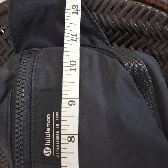 Lululemon Belt Bag - Picture 7 of 12